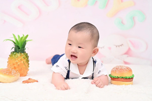 大兴安岭宝宝的快乐时光